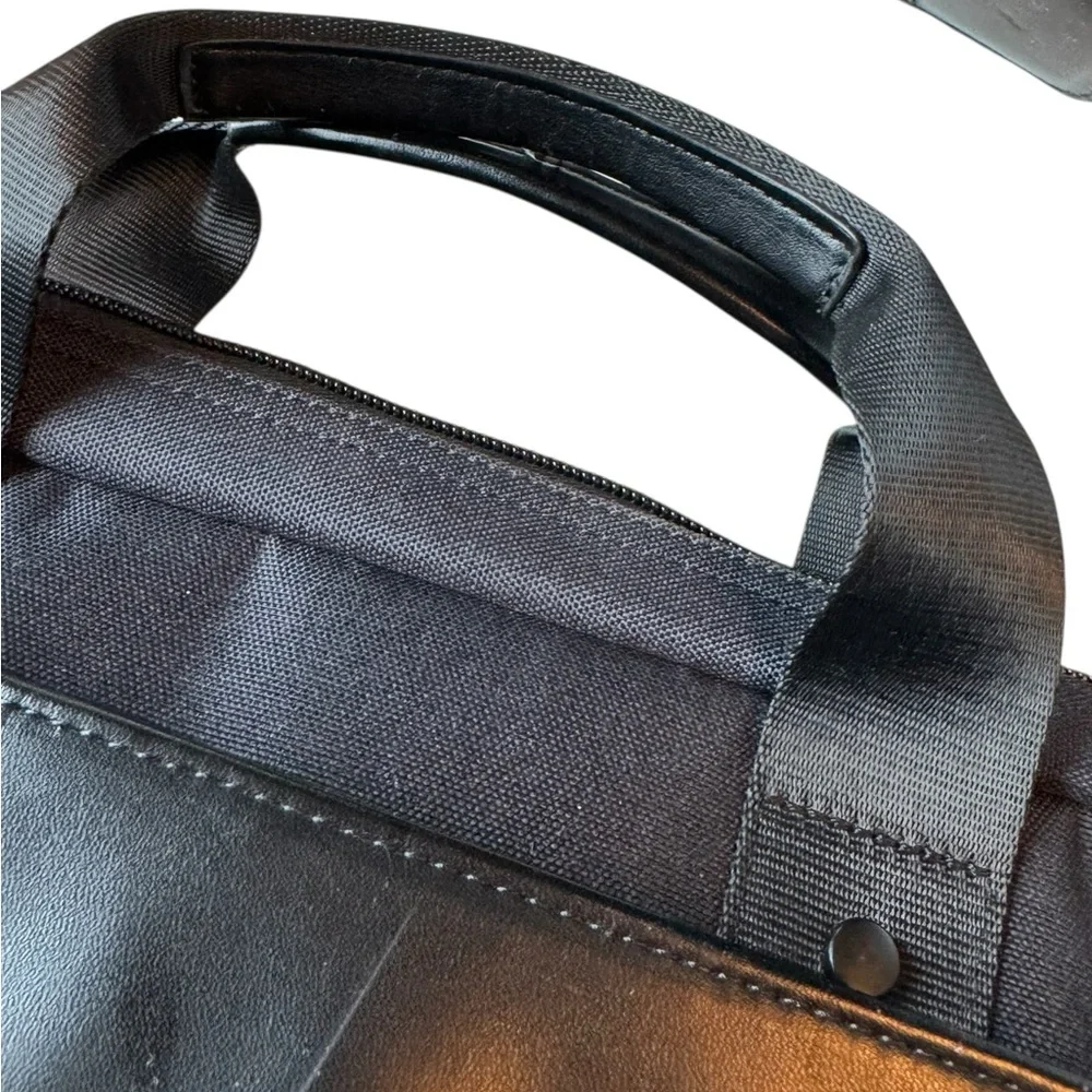 HP Hewlett Packard Black Laptop Shoulder Bag for Men
